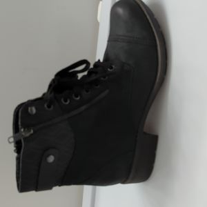 Rockport waterproof boots, size 10, black